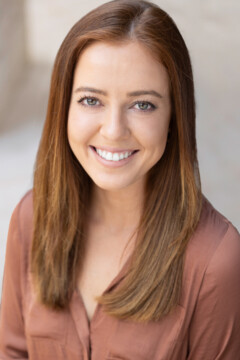 mia kelter headshot